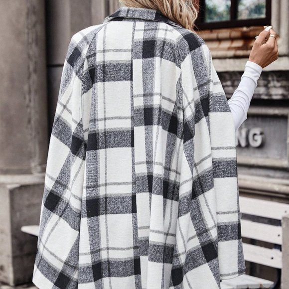 Plaid Print Cloak Sleeve Double Breasted Cape - Picture 2 of 5
